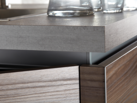 Bespoke Kitchen Contemporary Handle-less, J-handle and Slab